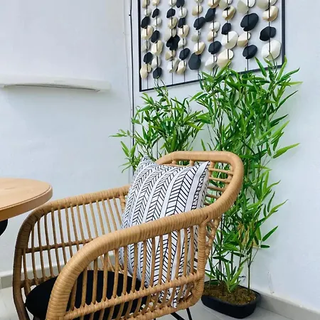 Stunning Studio Apartament