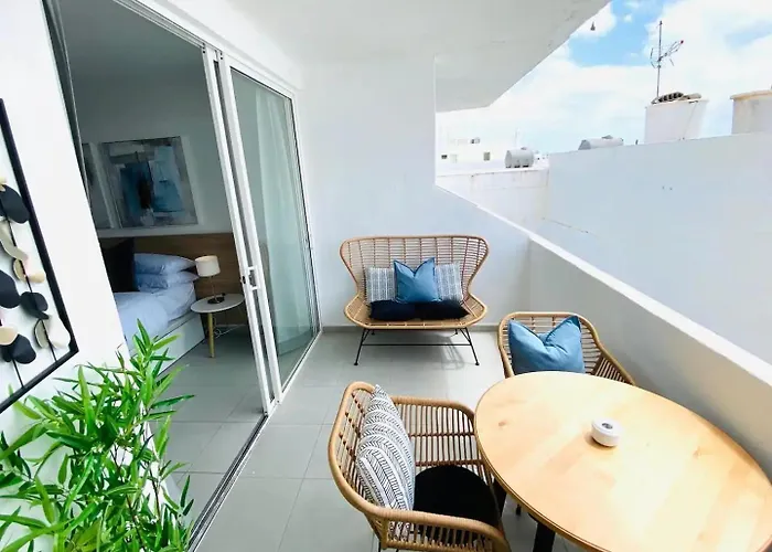 Stunning Studio Апартаменты *